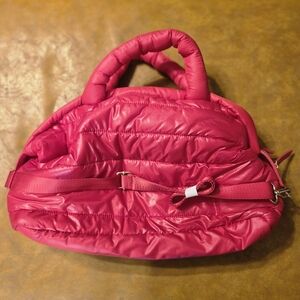 Estee Lauder Vibrant Red Puffer Travel Bag